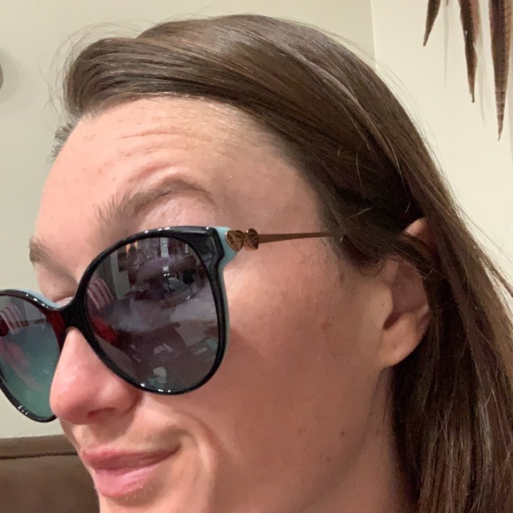 Double Heart Tiffany & Co. Sunglasses 💕 - Picture 11 of 12